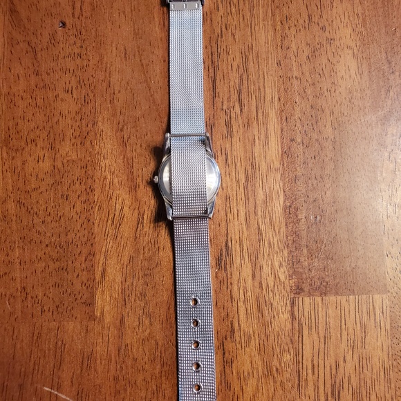 Gossip  Watch - Picture 3 of 4